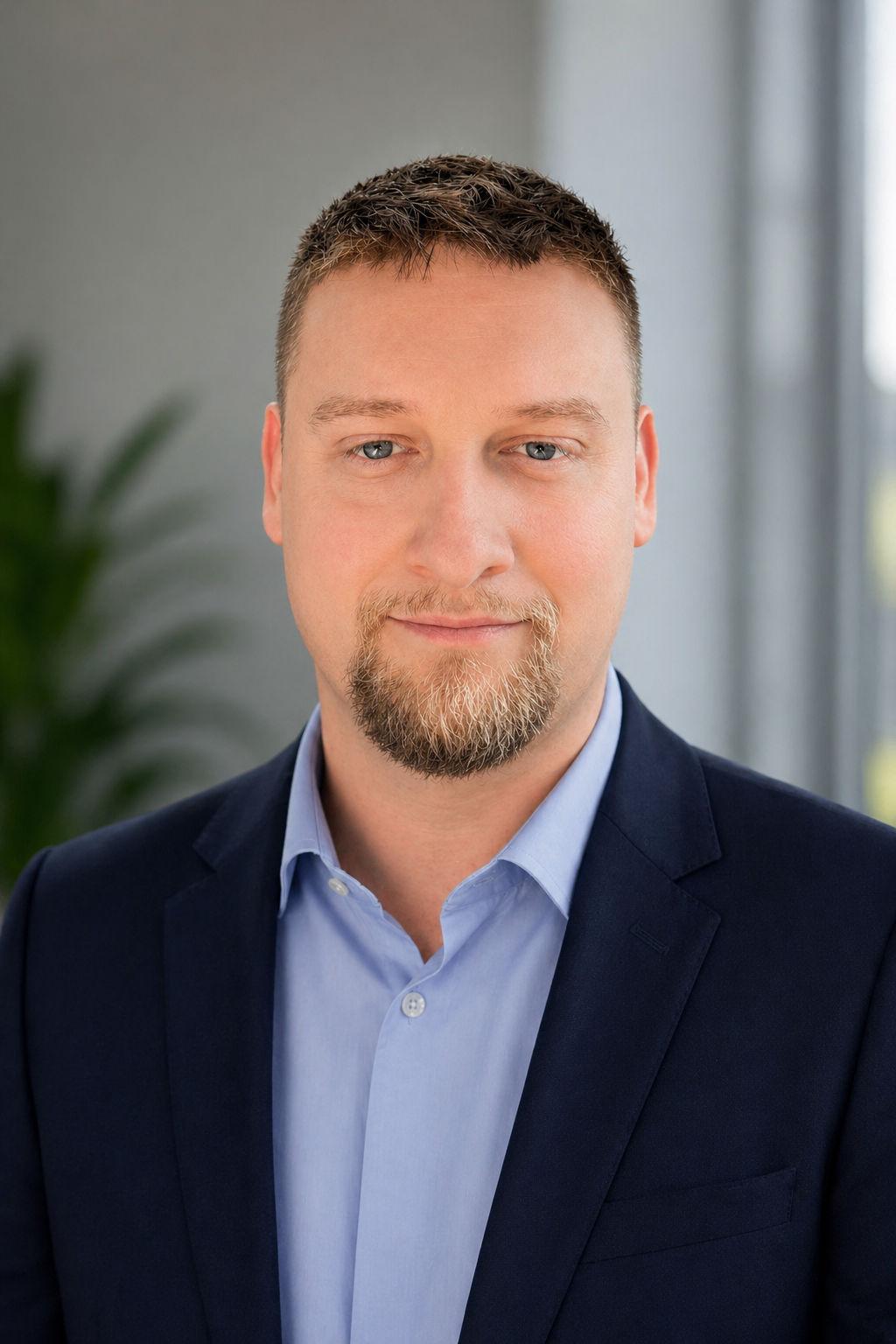 Headshot of Brett Chapin
